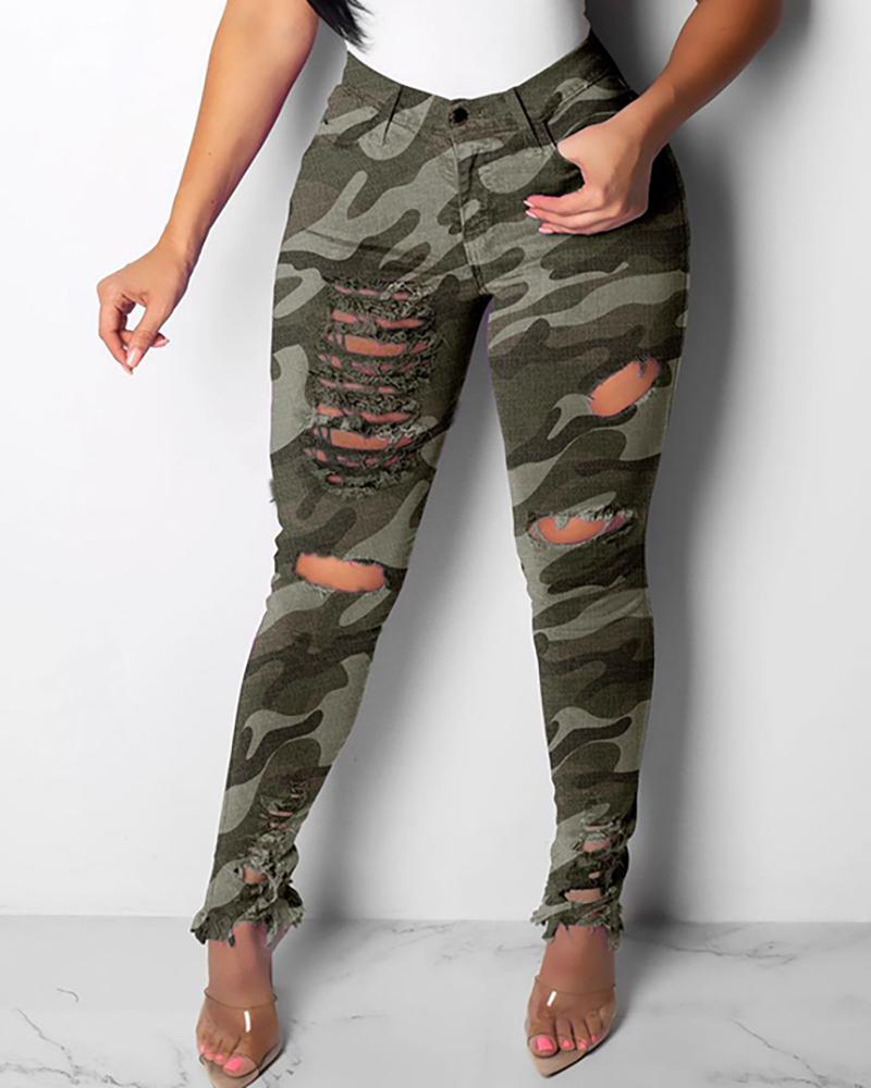 CAMOUFLAGE DISTRESSED HIGH WAIST JEANS